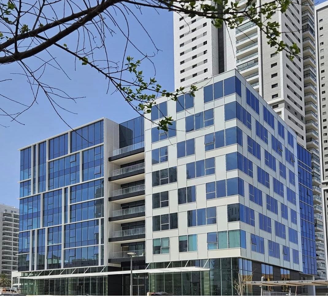 שירן וחן אברהם בניין משרד חדש